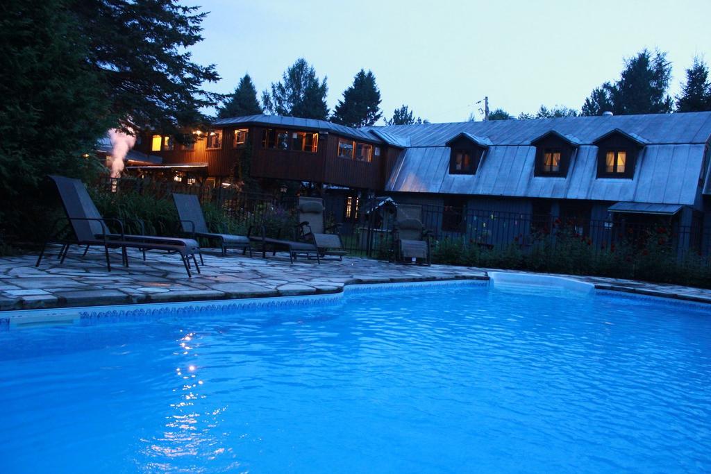 Auberge Le Cheval Bleu Saint-Alphonse-Rodriguez Esterno foto